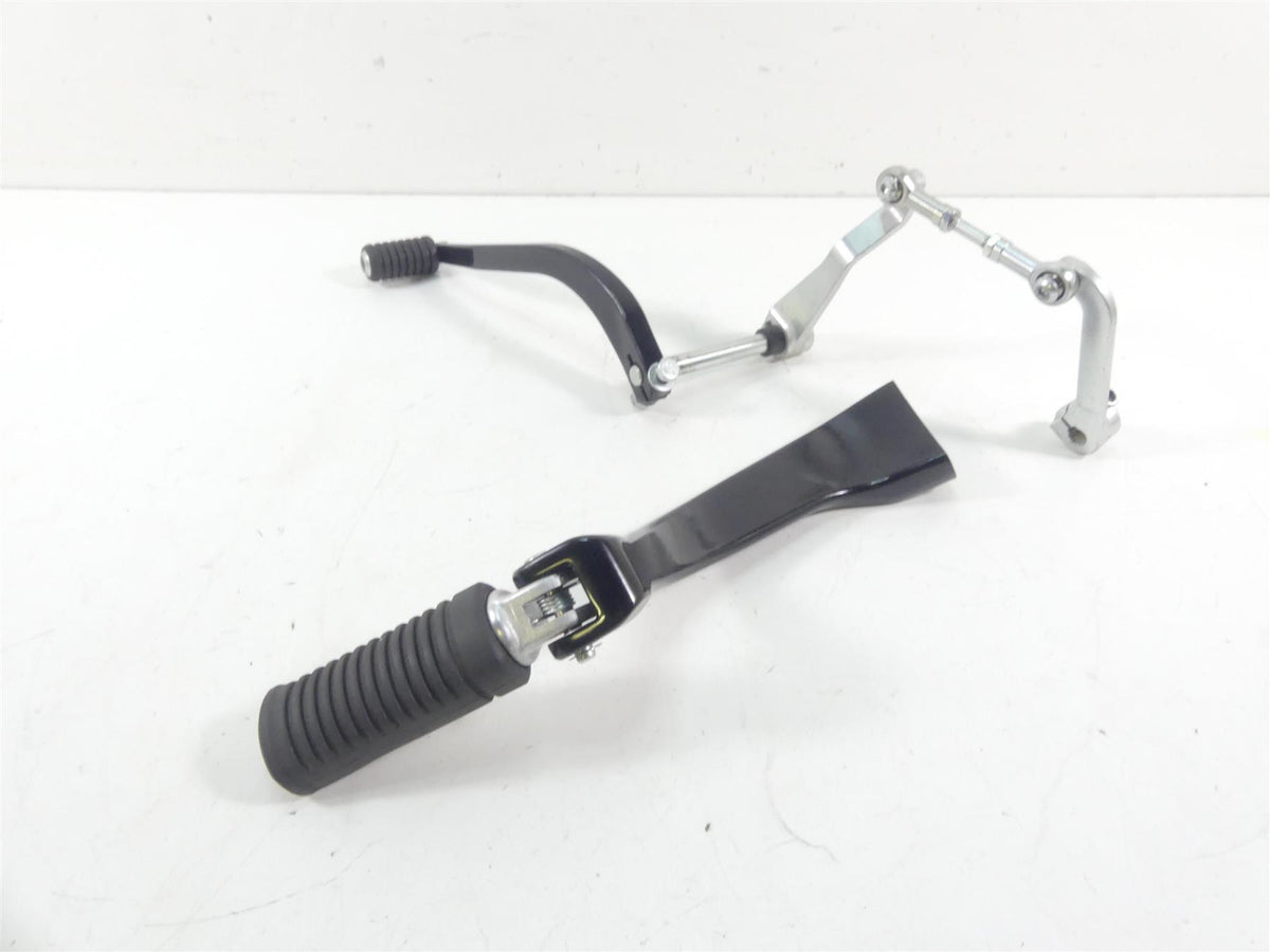 2021 Harley Softail FXBBS 114 Street Bob Left Foot Peg + Shift Lever 50500603 {{ shop.shopifyCountryName }} - Mototech271