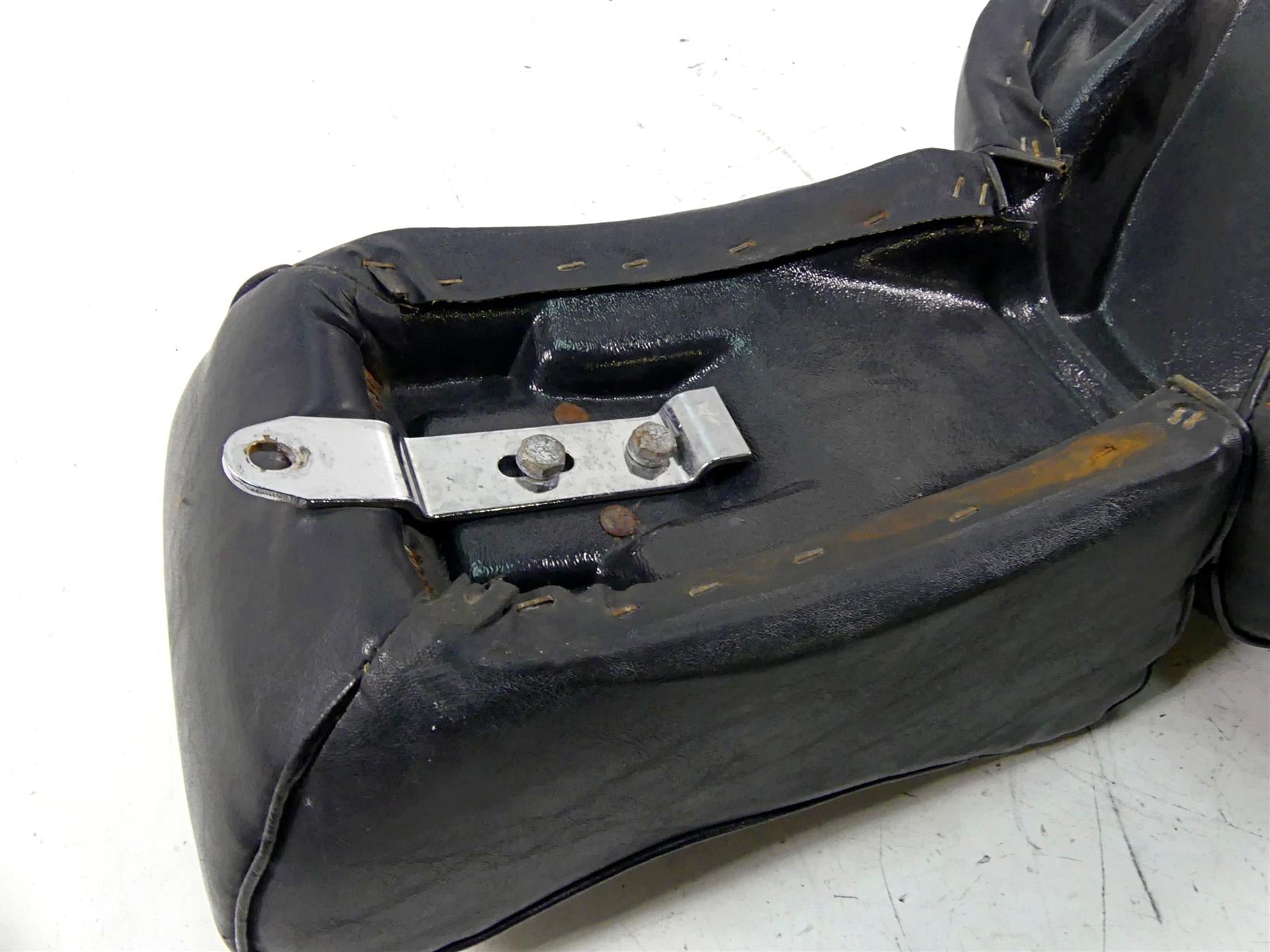 1979 Harley Sportster XLS1000 Roadster Stock Seat Saddle 52102-79A {{ shop.shopifyCountryName }} - Mototech271