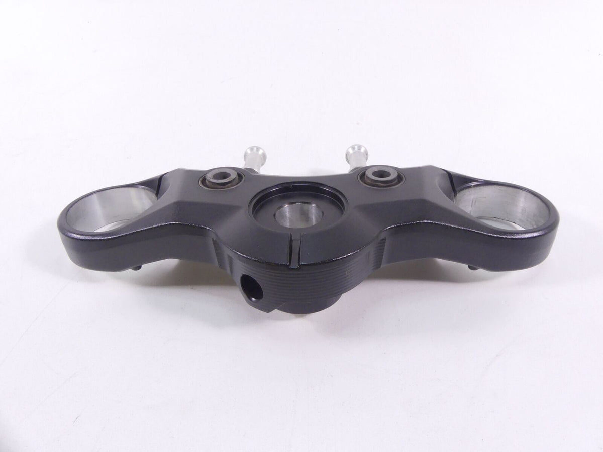 2019 Yamaha VMX17 V-Max 1700 Upper Triple Tree Steering Clamp 2S3-23435-00-00 {{ shop.shopifyCountryName }} - Mototech271