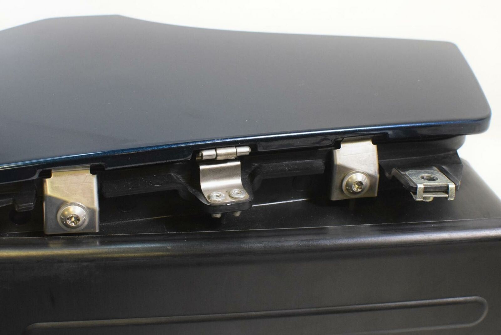 2013 BMW R1200 RT K26 Radio Box Carrier Holder & Lid 46637681543 {{ shop.shopifyCountryName }} - Mototech271