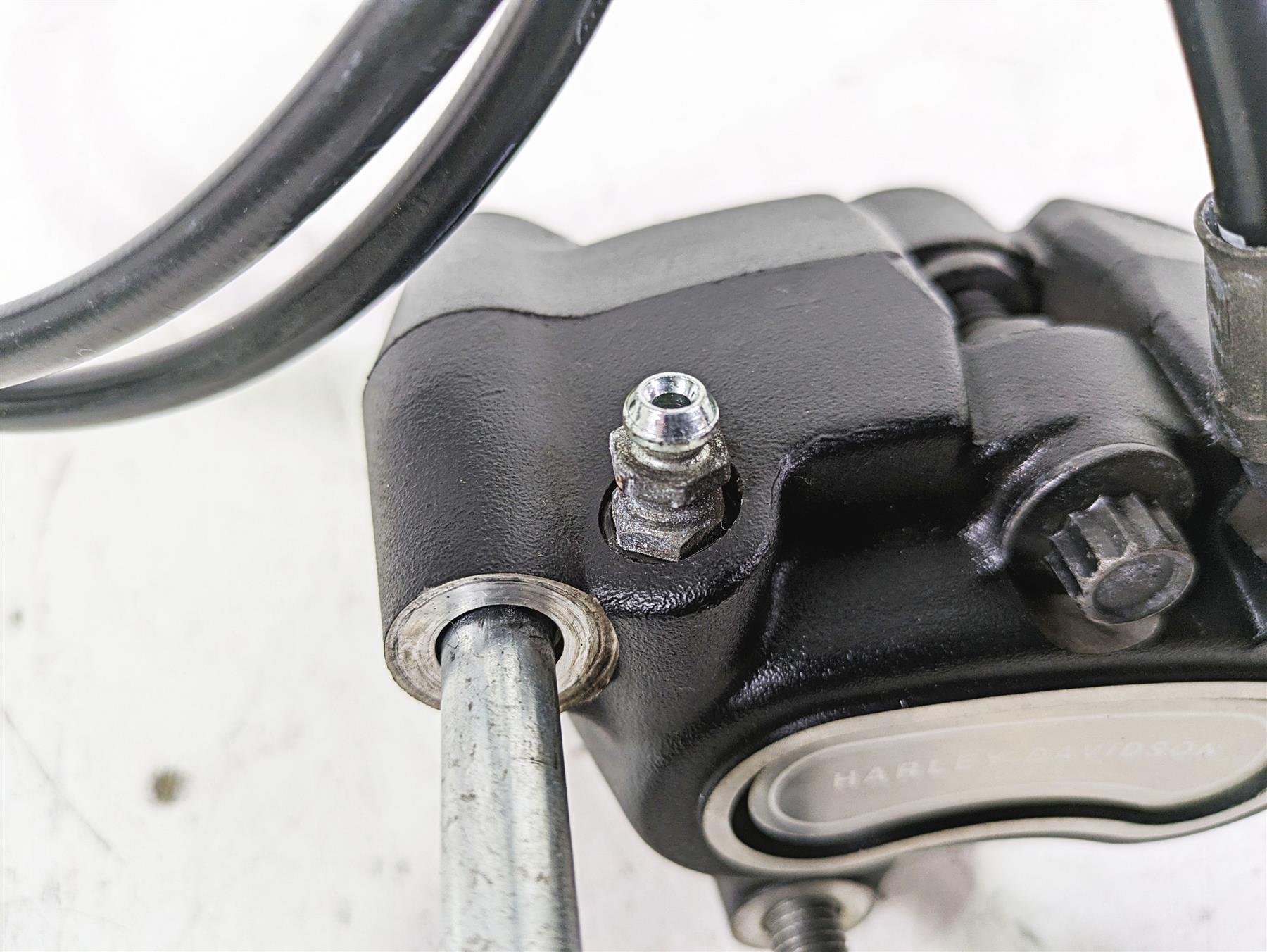 2013 Harley FXDWG Dyna Wide Glide Front Brake Caliper + Line - Read 41300001 {{ shop.shopifyCountryName }} - Mototech271
