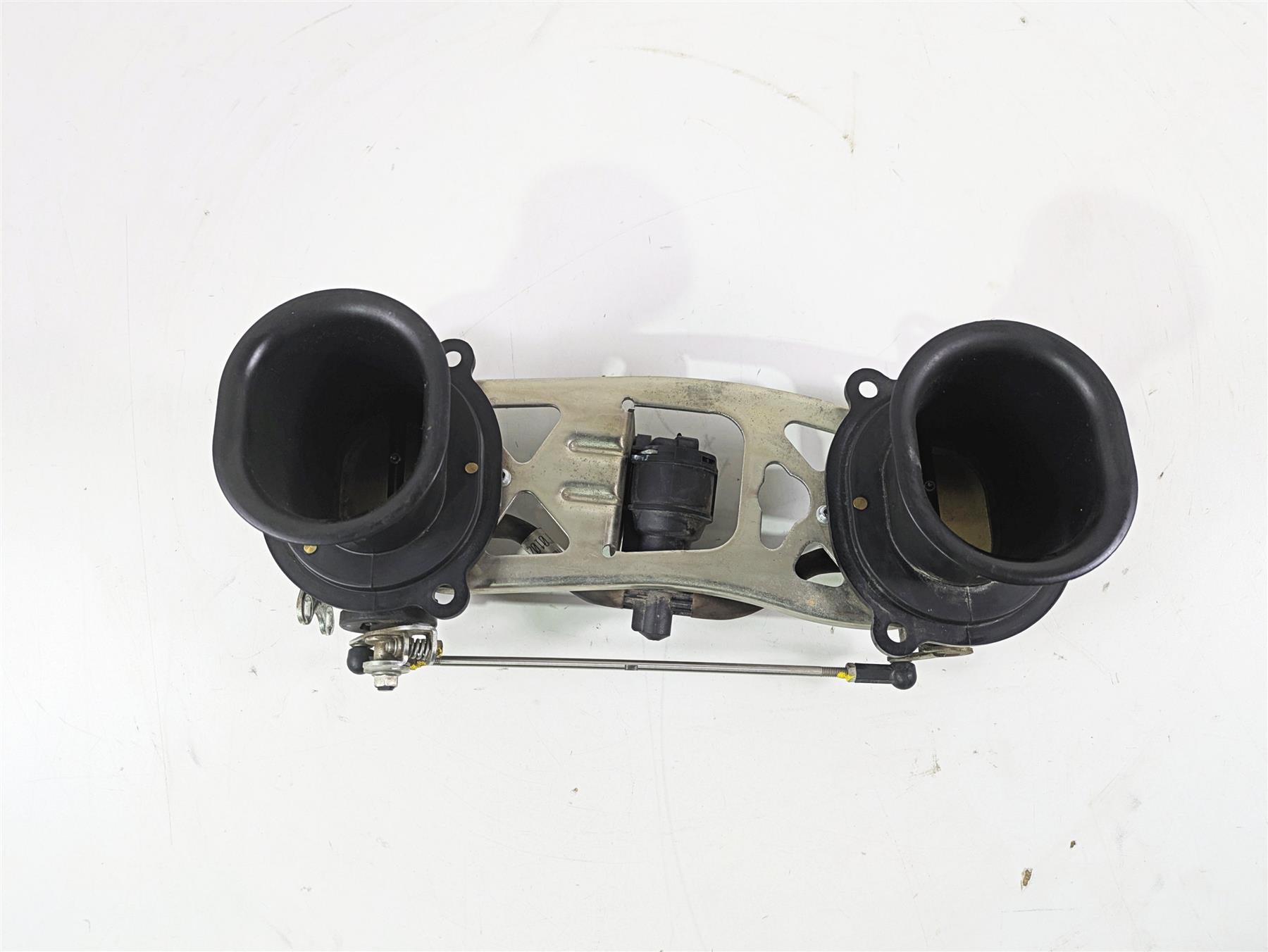 2012 Ducati Streetfighter 848 Throttle Body Fuel Injection TPS Stacks 28240881A {{ shop.shopifyCountryName }} - Mototech271
