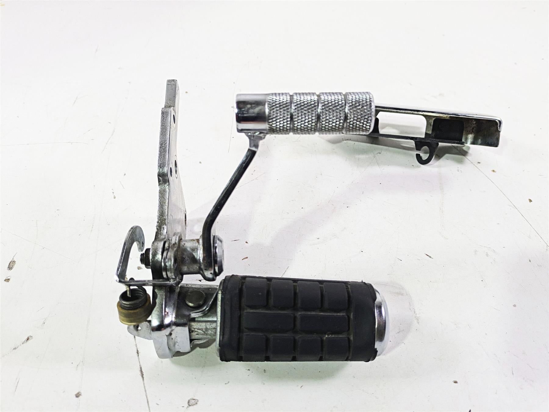 2002 Honda V-Twin VTX1800 C Right Front Foot Peg & Brake Parts 50615-MCH-C10 {{ shop.shopifyCountryName }} - Mototech271