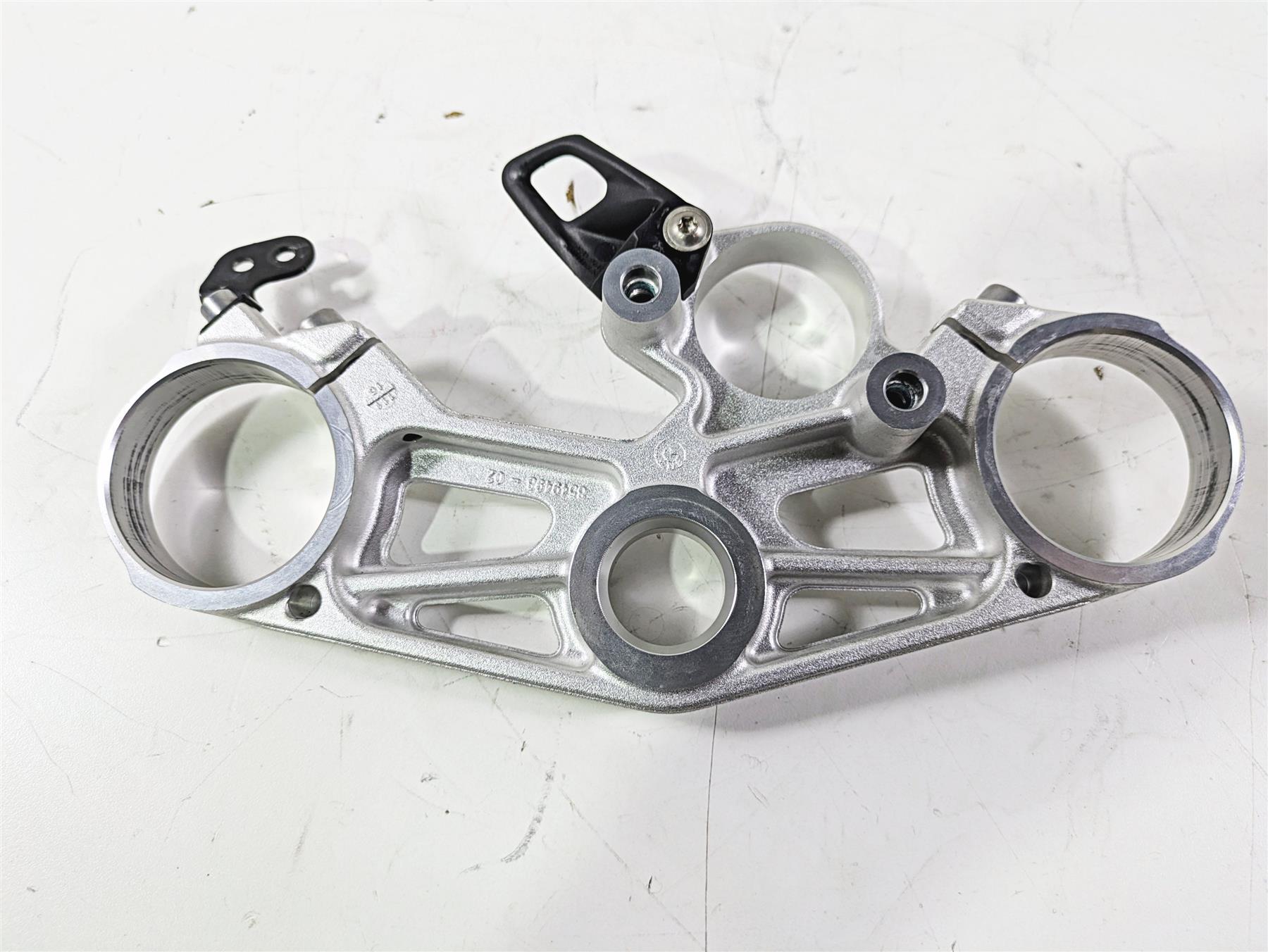 2016 BMW S1000RR K46 Upper Triple Tree Steering Clamp 31428549498 {{ shop.shopifyCountryName }} - Mototech271