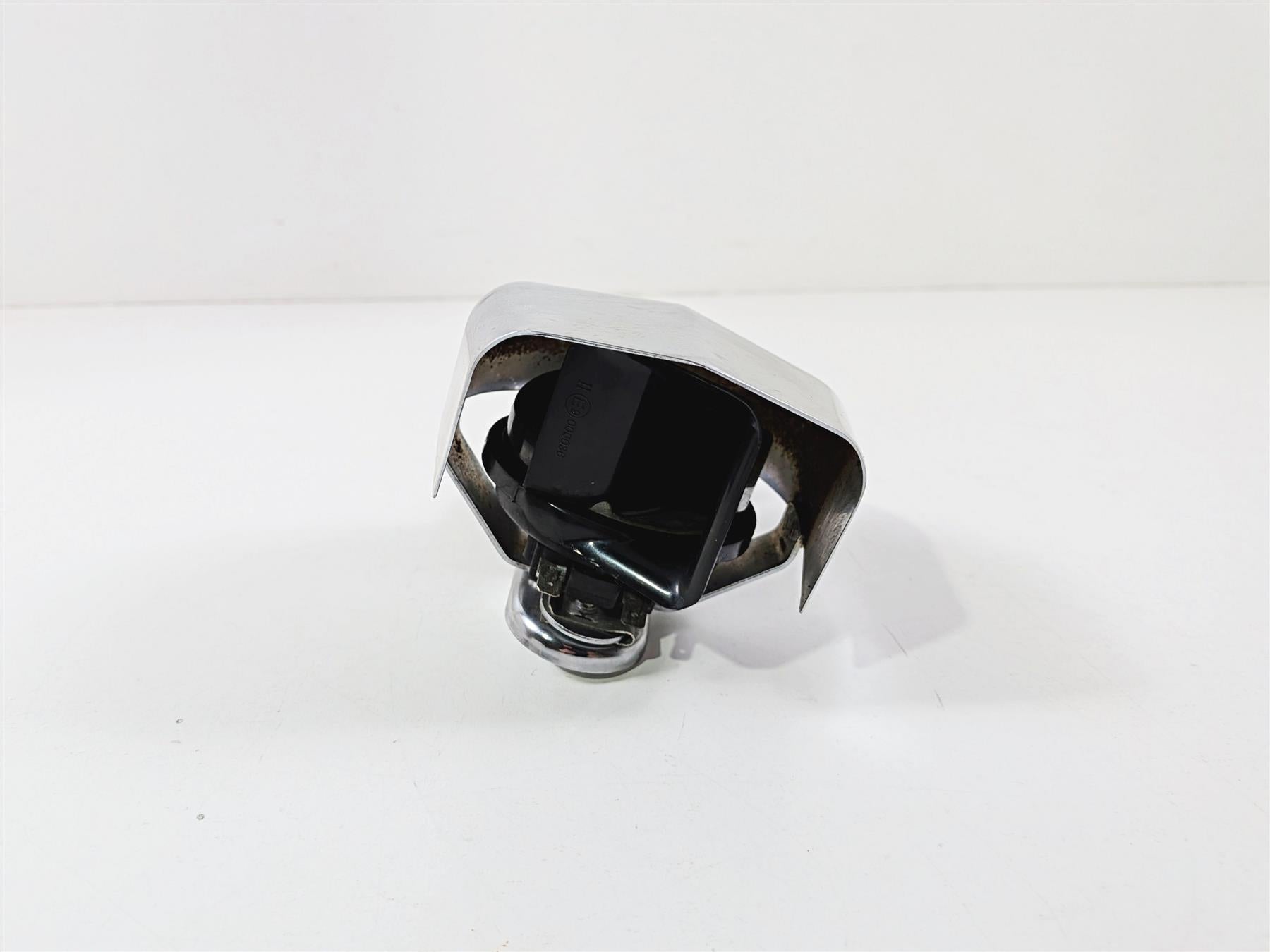 2011 Harley FXDF Dyna Fat Bob Horn & Chrome Cover 61300478A {{ shop.shopifyCountryName }} - Mototech271