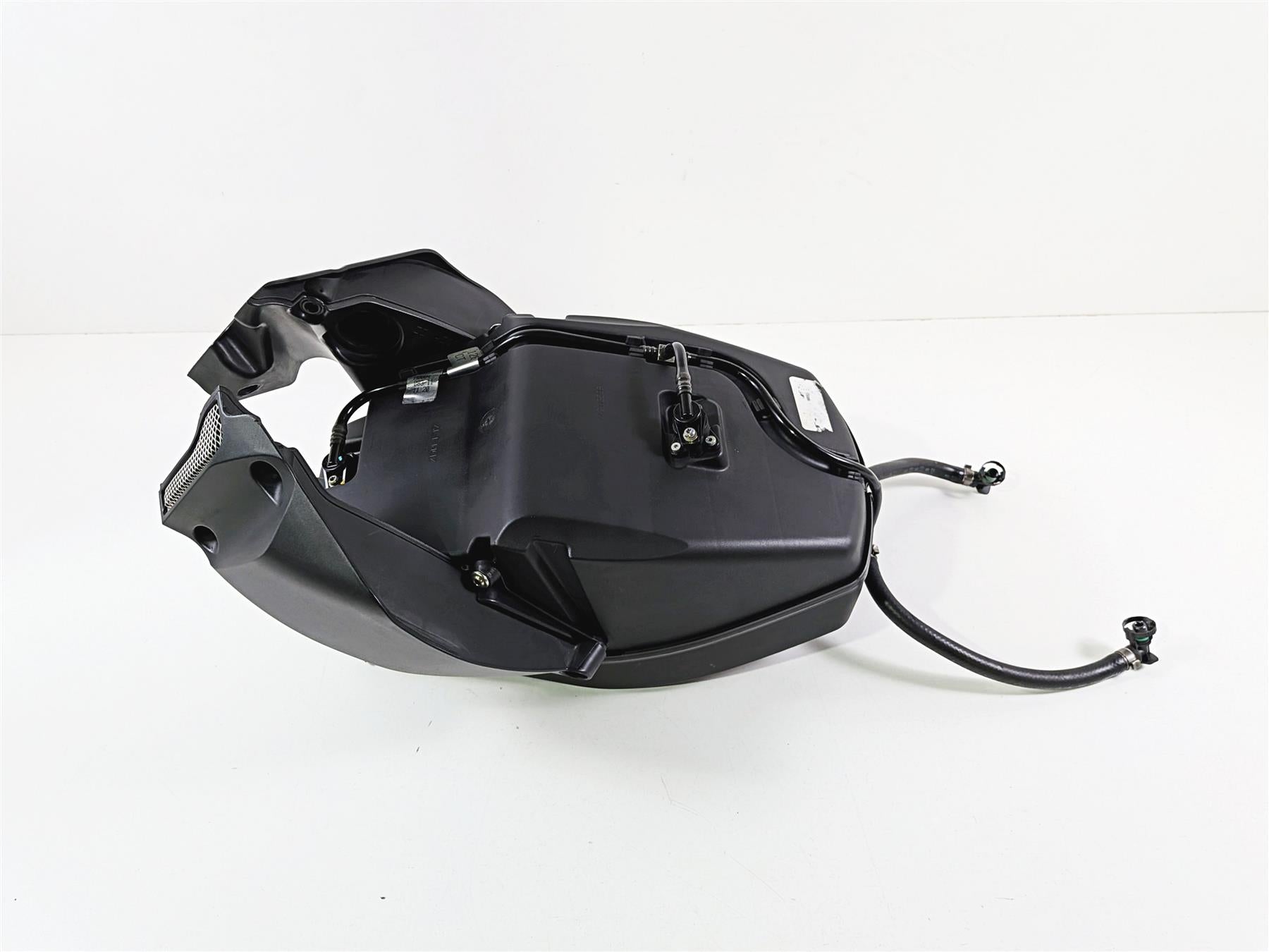2011 Ducati Streetfighter 1098 S Air Box Breather & Injectors & Ducs 44211393B {{ shop.shopifyCountryName }} - Mototech271
