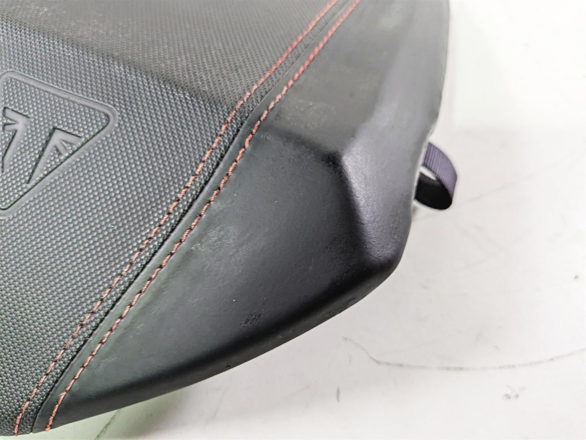 2019 Triumph Speed Triple RS 1050 Rear Passenger Seat Saddle T2307339 {{ shop.shopifyCountryName }} - Mototech271