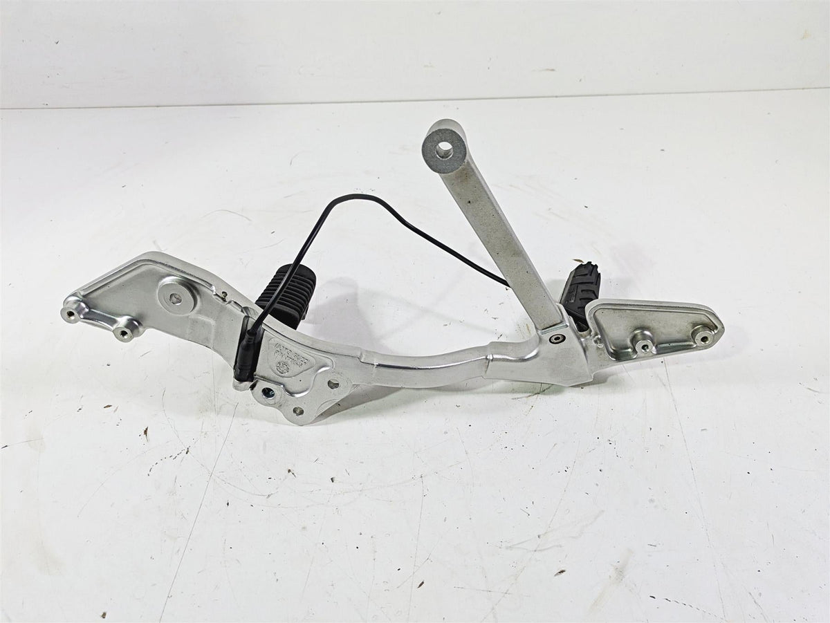 2016 Moto Guzzi Stelvio 1200 8V NTX Right Foot Peg Foot Rest + Mount Set 886987 {{ shop.shopifyCountryName }} - Mototech271