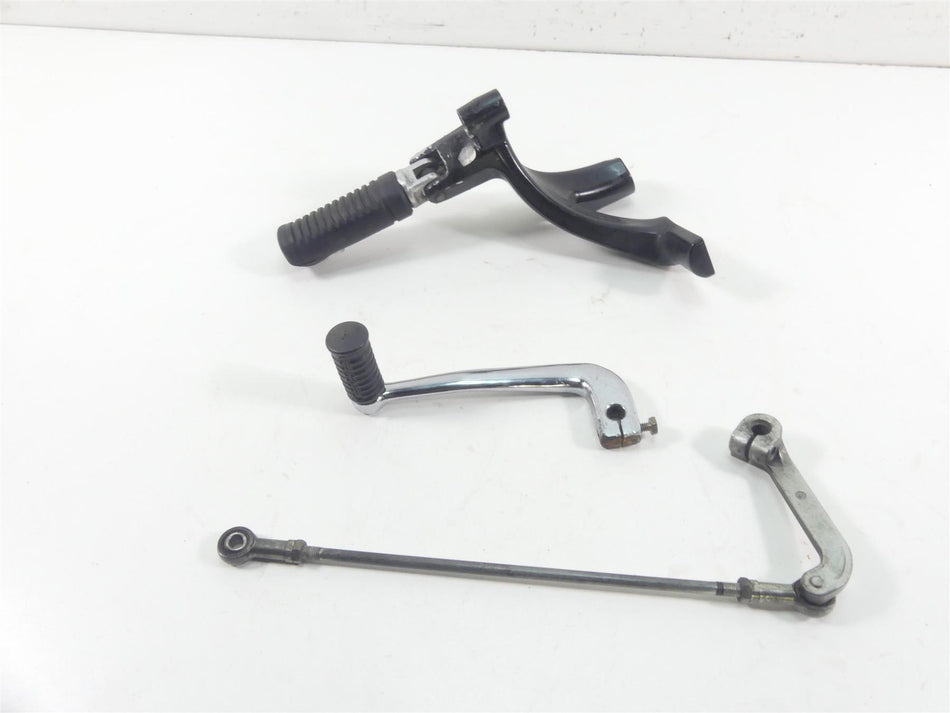 2019 Harley Softail FLSB Sport Glide Left Foot Peg & Shifter 33600134 33600179 {{ shop.shopifyCountryName }} - Mototech271