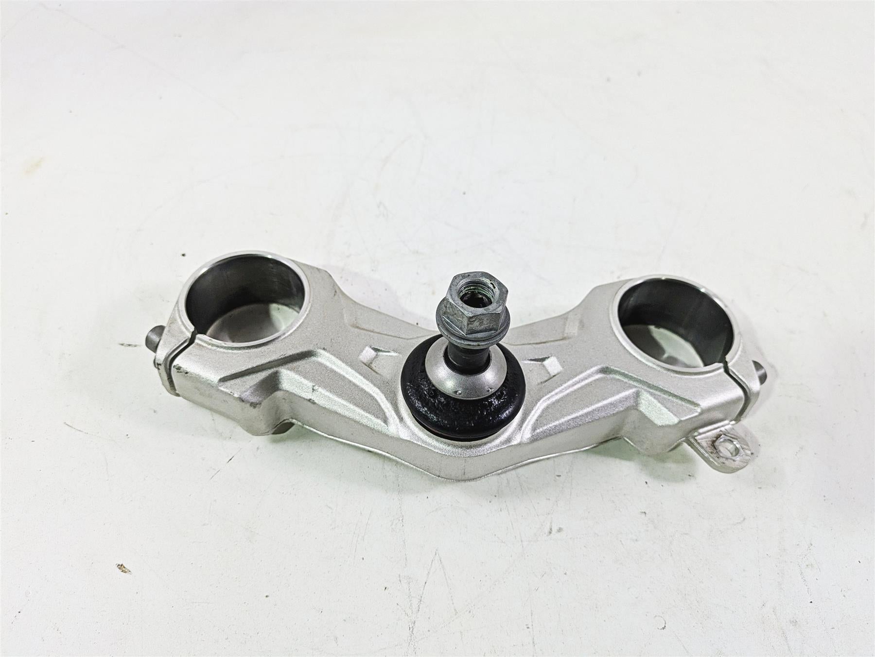 2021 BMW R1250GS K51 Adv Lower Triple Tree Steering Clamp 31429443337 {{ shop.shopifyCountryName }} - Mototech271