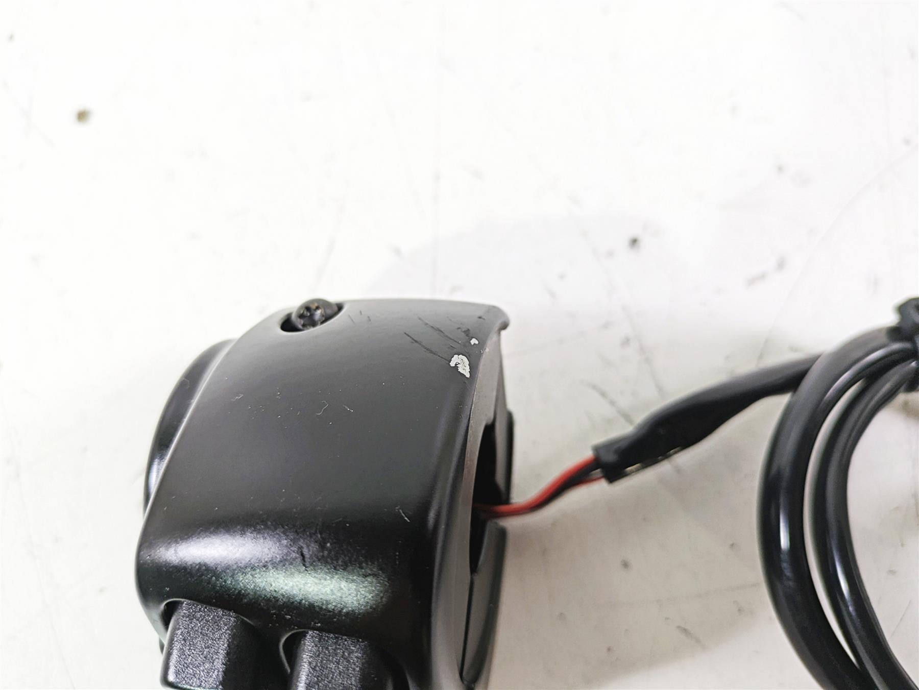 2021 Harley Softail FLSL Slim Left Hand Control Switch 71500292 {{ shop.shopifyCountryName }} - Mototech271