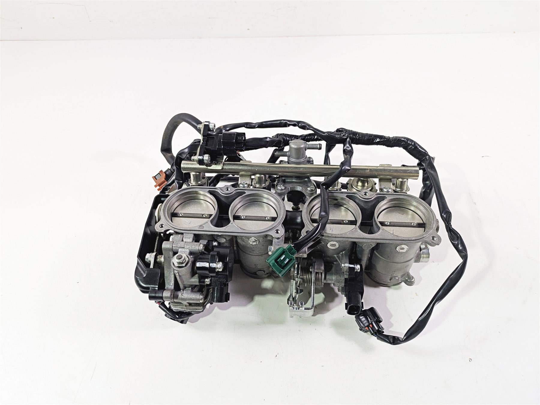 2009 Yamaha FZ1 FZS10 Fazer Throttle Body Bodies & Wiring 2D1-13750-10-00