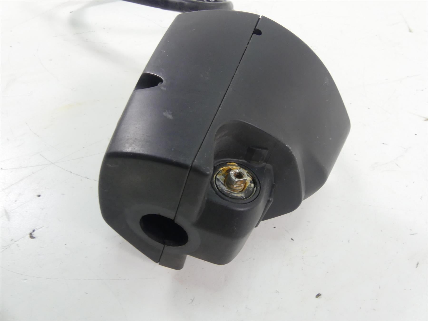2016 Yamaha Waverunner VX 1050 Deluxe Left Control Switch -Read F2X-68310-00-00 {{ shop.shopifyCountryName }} - Mototech271