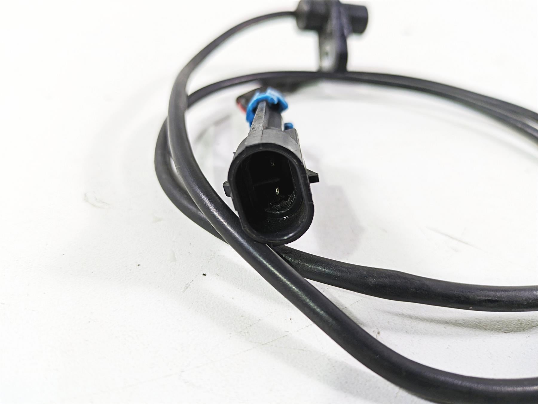 2018 Indian Chieftain Dark Horse Front Brake Abs Wheel Speed Sensor 4013251 {{ shop.shopifyCountryName }} - Mototech271