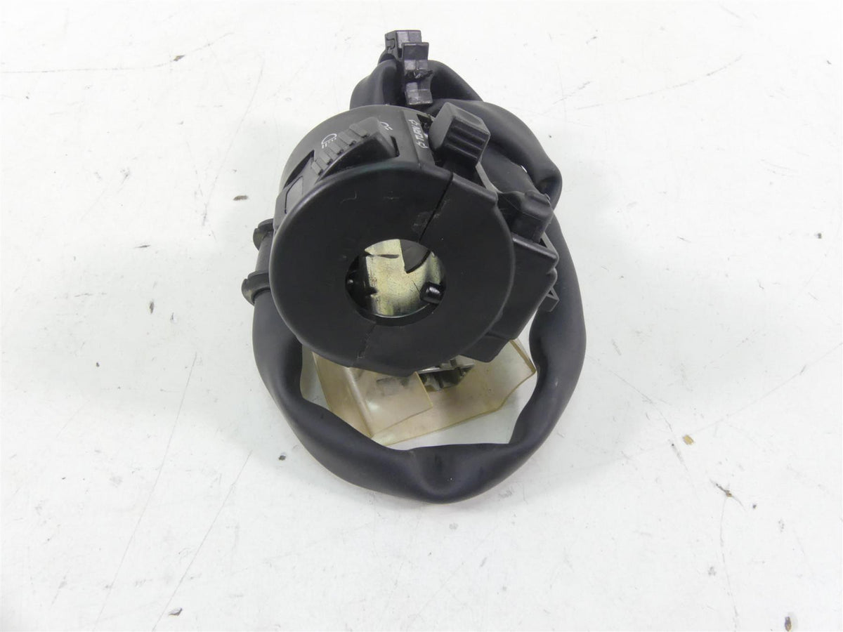 2021 Honda CBR600RR Left Hand Turn Signal Lights Control Switch 35200-MJC-A01 {{ shop.shopifyCountryName }} - Mototech271
