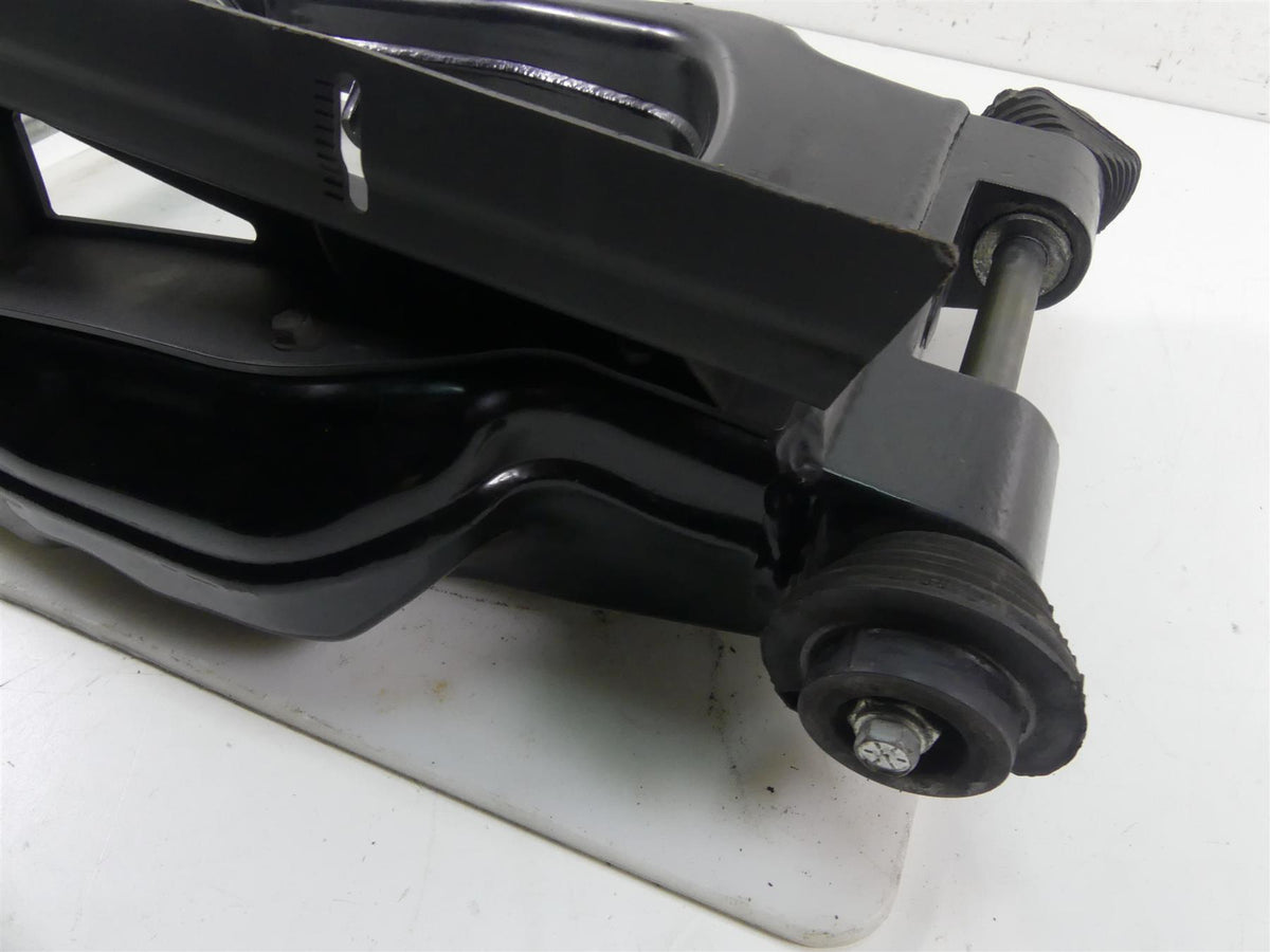 2011 Harley Touring FLTRU Road Glide Rear Swing Arm Swingarm + Axle 45470-09 {{ shop.shopifyCountryName }} - Mototech271