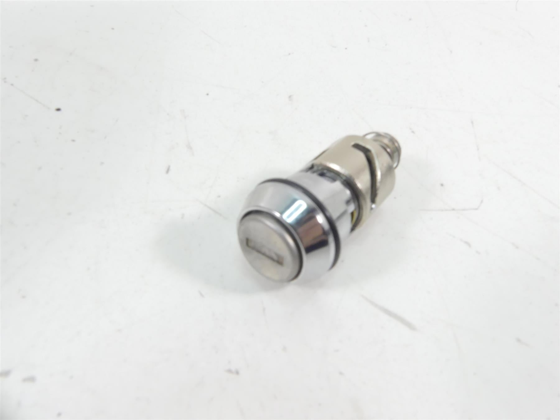 2020 Harley XL1200 CX Sportster Roadster Steering Lock & Key 71400083 {{ shop.shopifyCountryName }} - Mototech271