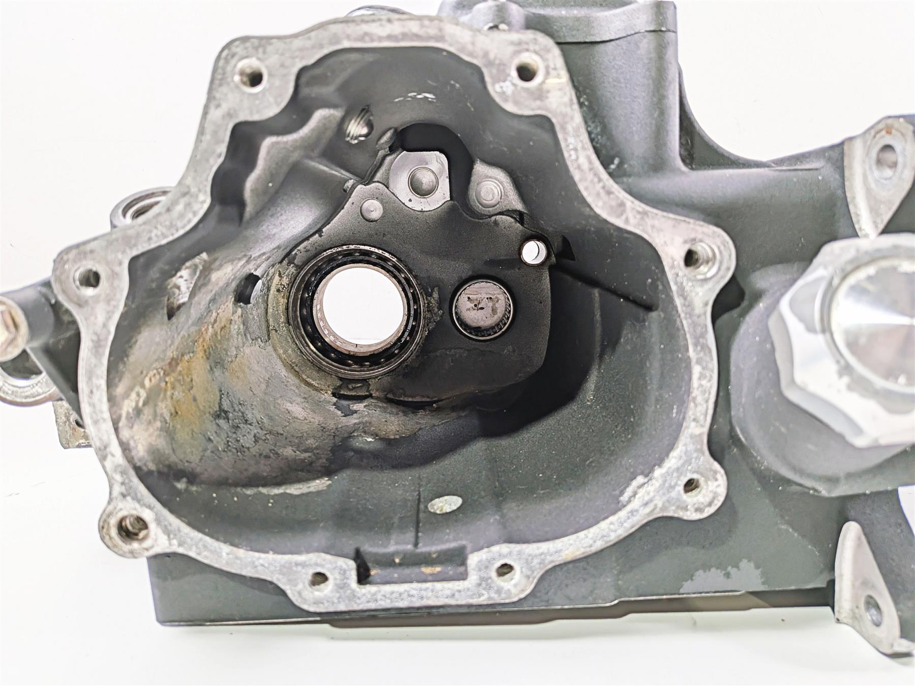 2007 Harley Dyna FXDB Street Bob Transmission Gear Box Case 34747-06C 37126-06 {{ shop.shopifyCountryName }} - Mototech271
