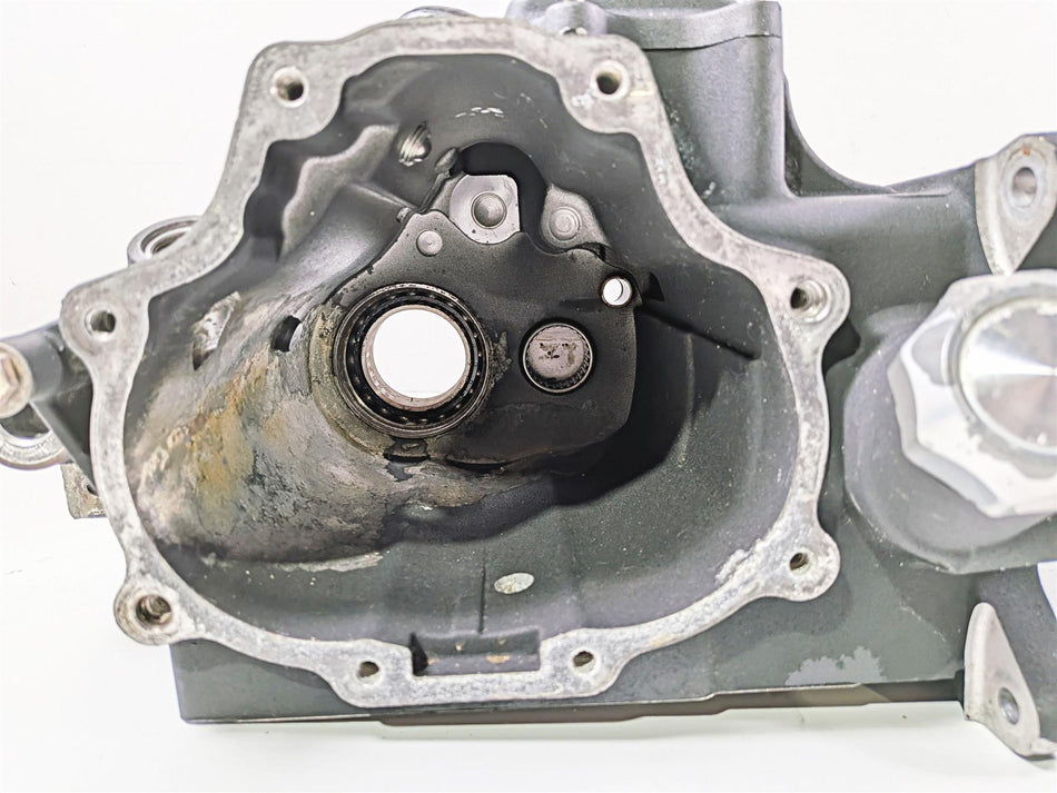 2007 Harley Dyna FXDB Street Bob Transmission Gear Box Case 34747-06C 37126-06 {{ shop.shopifyCountryName }} - Mototech271