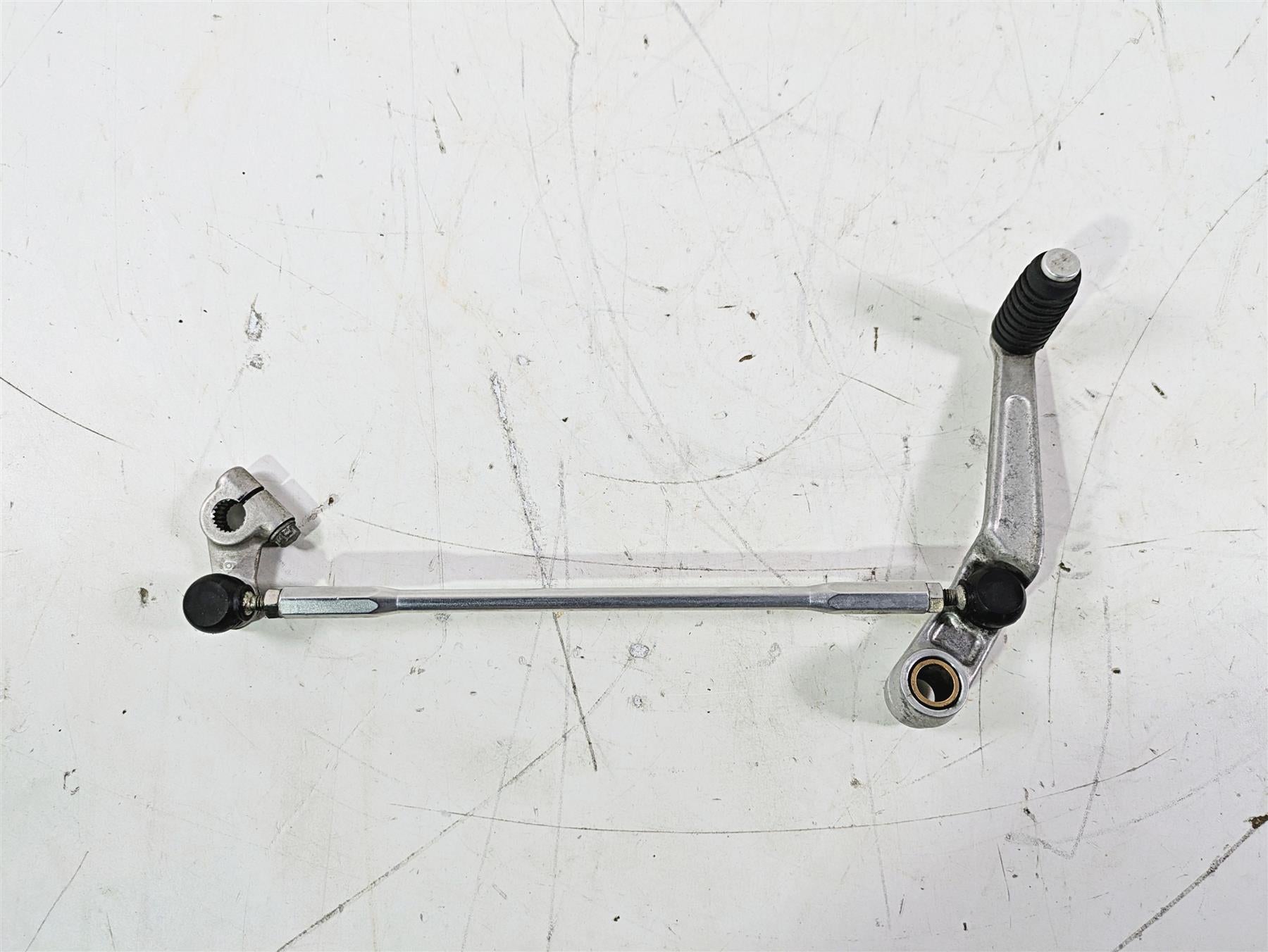 2016 Suzuki GSXR1000 Gear Shift Lever + Linkage 25600-47H10 25600-47H11 {{ shop.shopifyCountryName }} - Mototech271