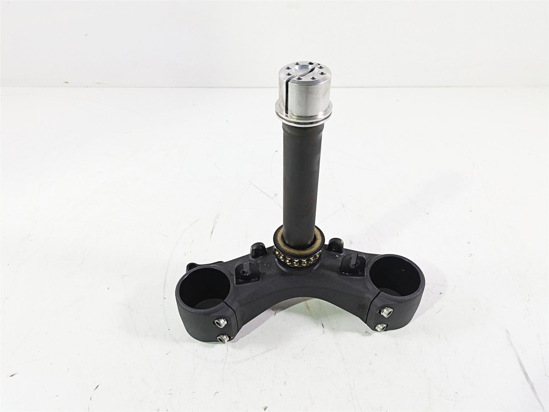 2009 Ducati Monster 1100 S Straight Lower Triple Tree Steering Clamp 34220541A {{ shop.shopifyCountryName }} - Mototech271