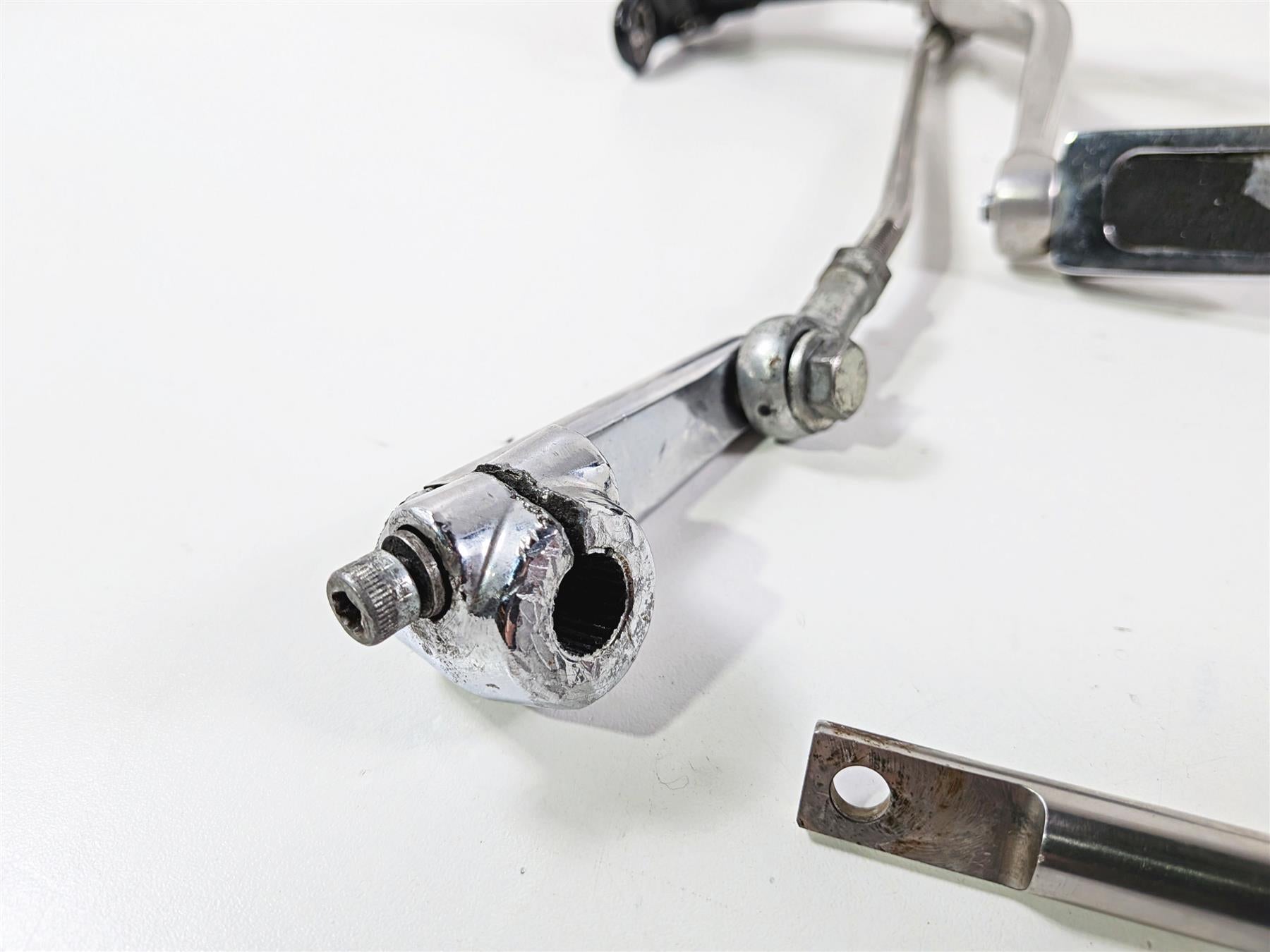 2003 Harley Sportster XL1200 Front Footpeg Shift Brake Lever Set 50951-90 {{ shop.shopifyCountryName }} - Mototech271