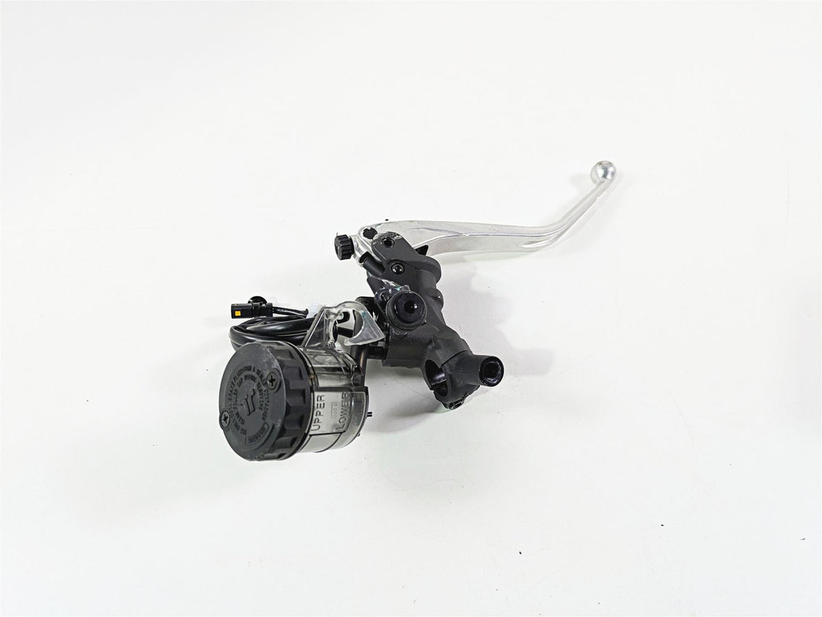 2024 Triumph Tiger 900 GT Front Radial Brake Master Cylinder T2022194 {{ shop.shopifyCountryName }} - Mototech271