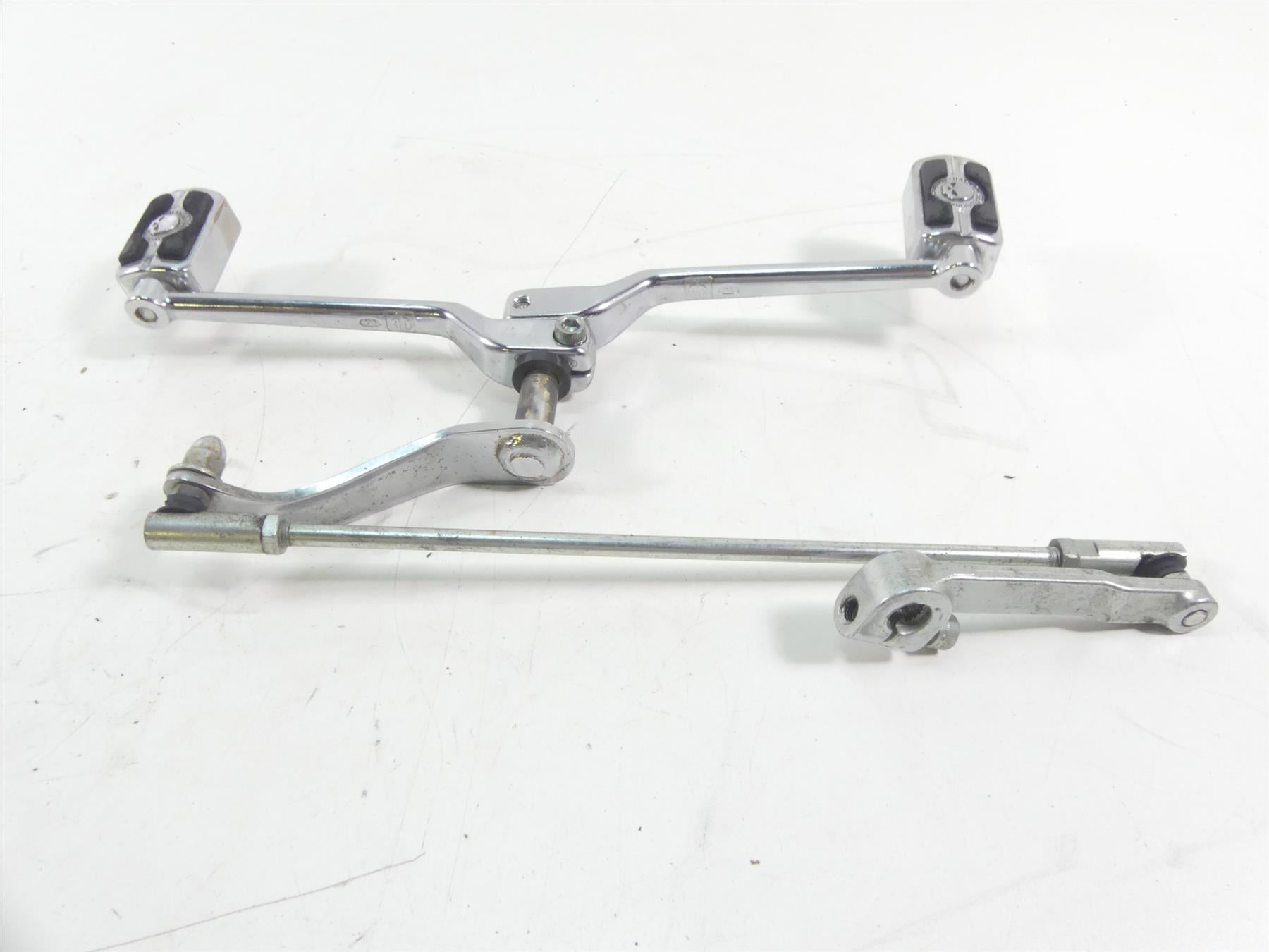 2004 Harley Softail FLSTFI Fat Boy Front Left Shifter Shift Lever Set 34689-04 {{ shop.shopifyCountryName }} - Mototech271