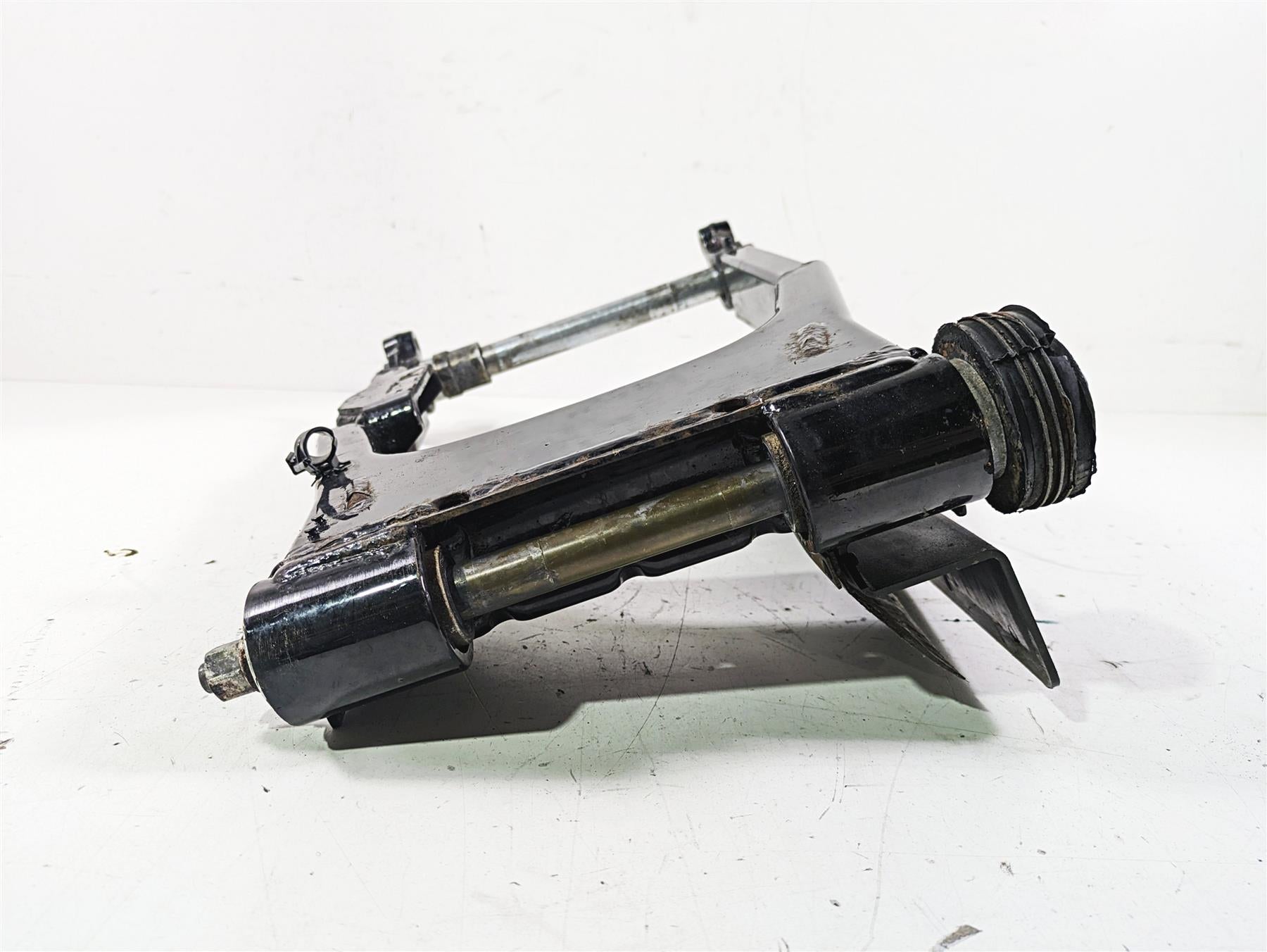 2003 Harley Touring FLHTCUI 100TH E-Glide Swingarm Swing Arm 1" Axle 47549-02A {{ shop.shopifyCountryName }} - Mototech271