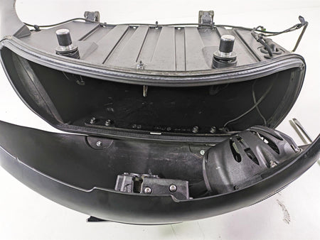 2018 Indian Chieftain Dark Horse Right Saddlebag Saddle Bag & Speaker 5451494 {{ shop.shopifyCountryName }} - Mototech271