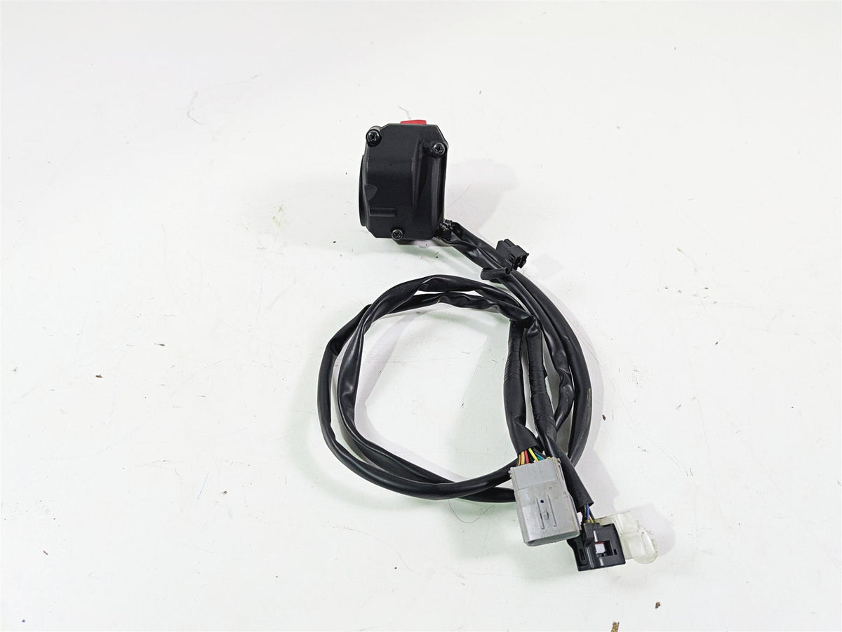 2020 Suzuki V-Strom 1050 XT Right Hand Start Stop Control Switch 57100-06L00 {{ shop.shopifyCountryName }} - Mototech271