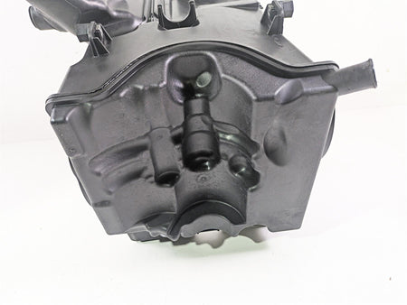 2010 BMW R1200GS K25 Air Box + Tubes & Front Air Ram 13717720354 {{ shop.shopifyCountryName }} - Mototech271