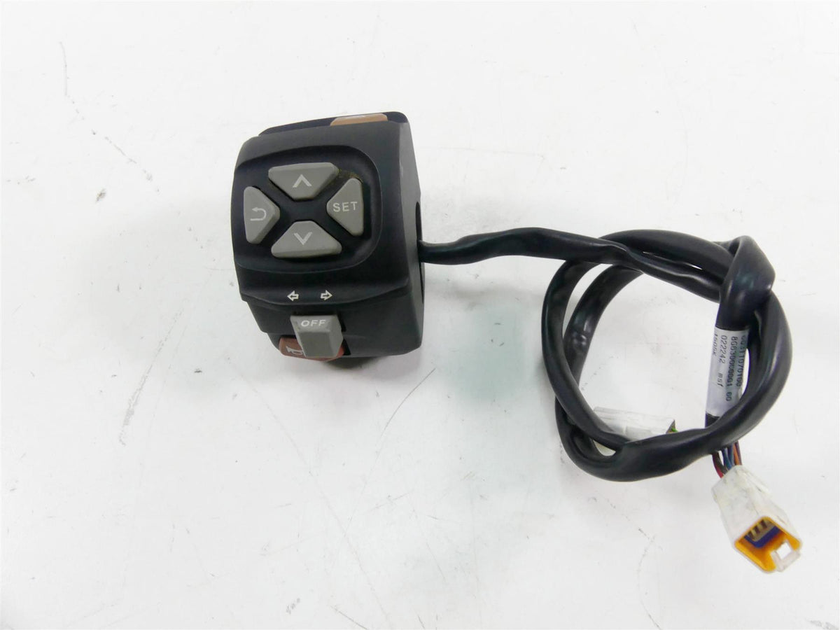 2015 KTM 1290 Adventure Left Hand Light Blinker Control Switch 60311070100 {{ shop.shopifyCountryName }} - Mototech271