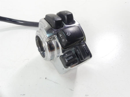 2007 Harley FLHTCU SE CVO Electra Glide Left Hand Audio Control Switch 71682-06 {{ shop.shopifyCountryName }} - Mototech271