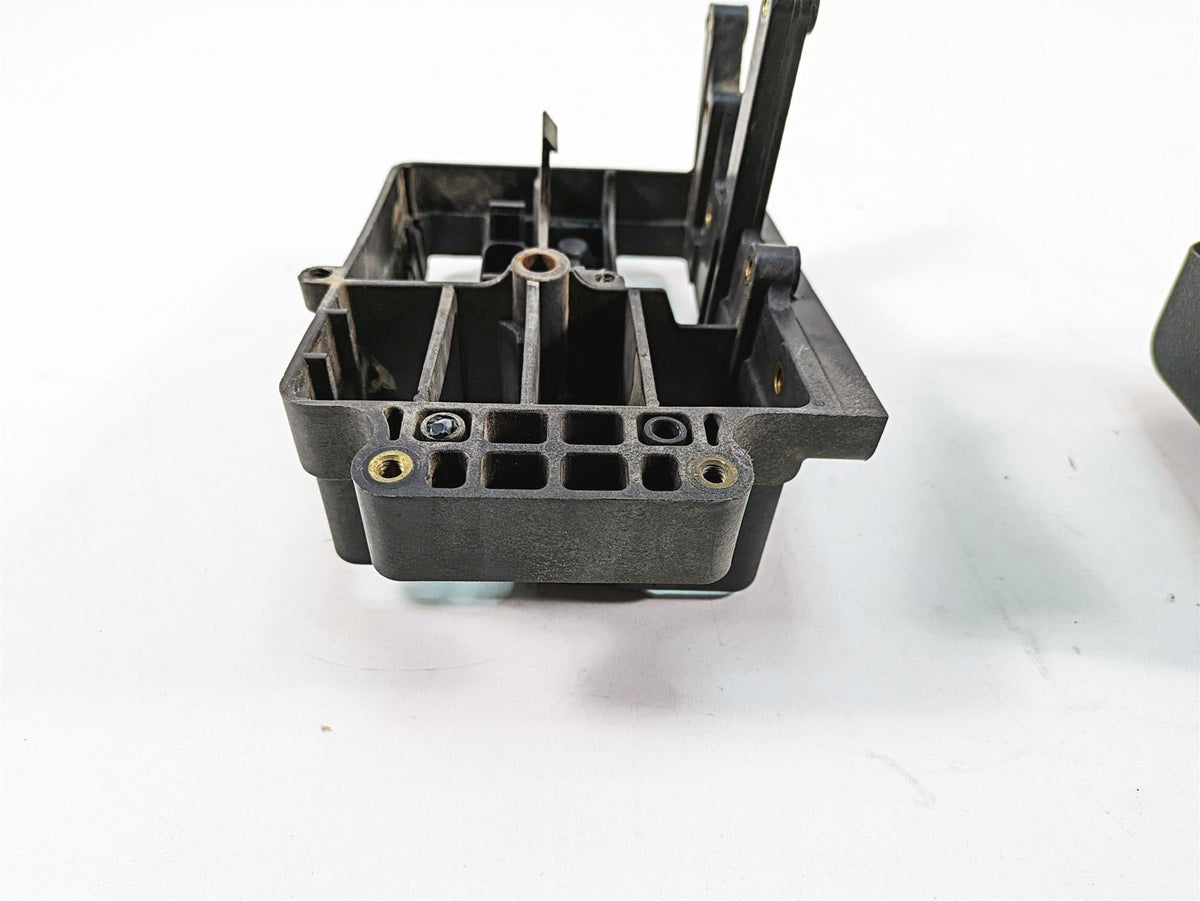 2009 Harley FXDF Dyna Fat Bob Electrical Tray Holder Stay & Cover Set 70367-04 {{ shop.shopifyCountryName }} - Mototech271