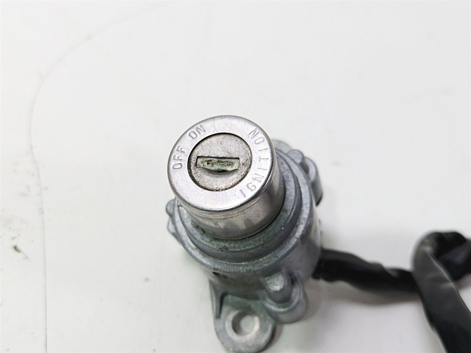 2001 Honda VT1100 Shadow Sabre Ignition Switch Key Lock Set 35100-MCK-A00 {{ shop.shopifyCountryName }} - Mototech271