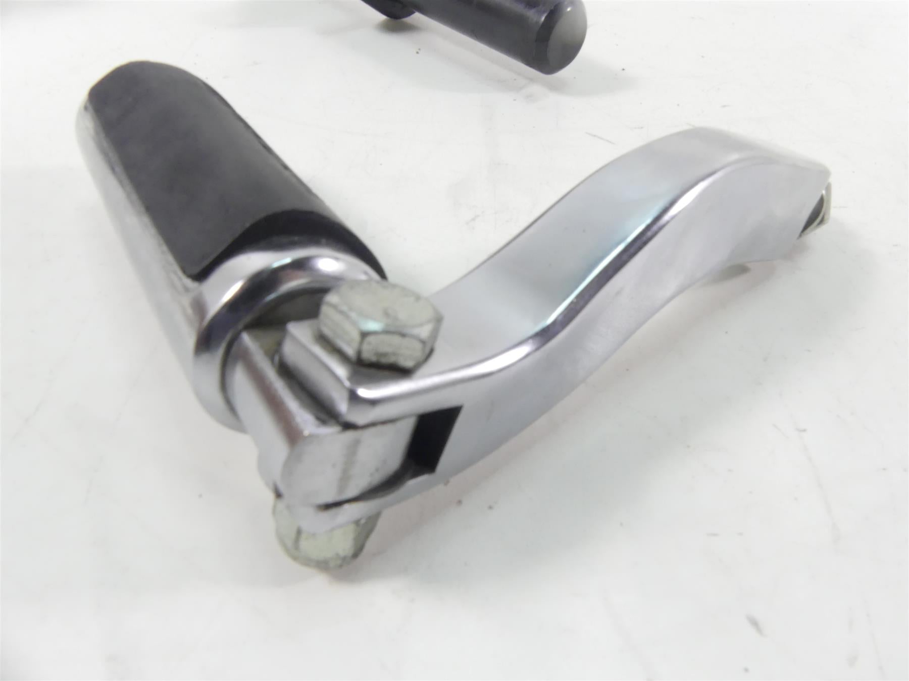 1993 Harley Dyna FXDL Low Rider Left Right Passenger Footpeg Peg Set 52721-90 {{ shop.shopifyCountryName }} - Mototech271