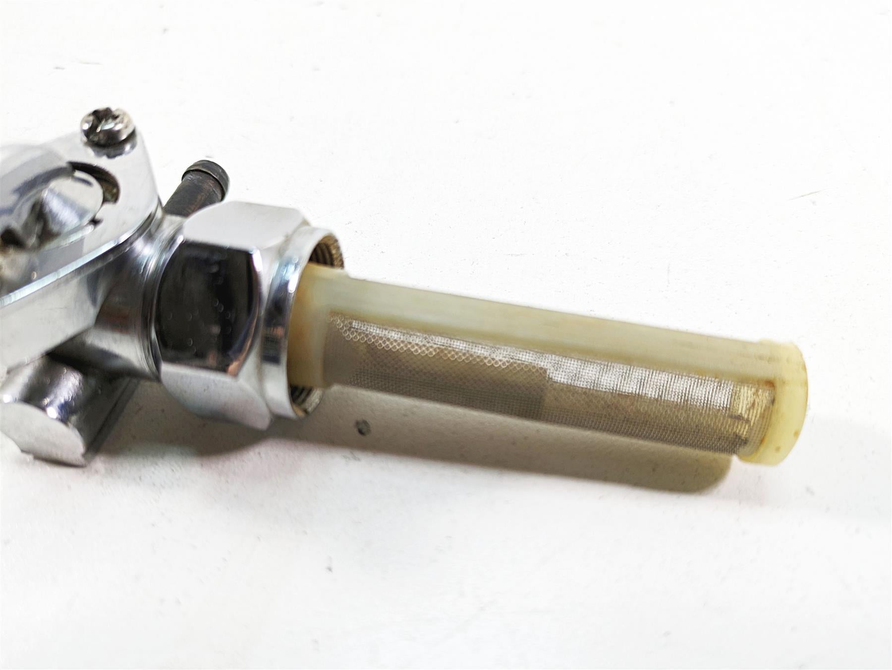 1990 Harley Sportster XLH883 XL883 Petcock Fuel Gas Petrol Valve 62169-81 {{ shop.shopifyCountryName }} - Mototech271