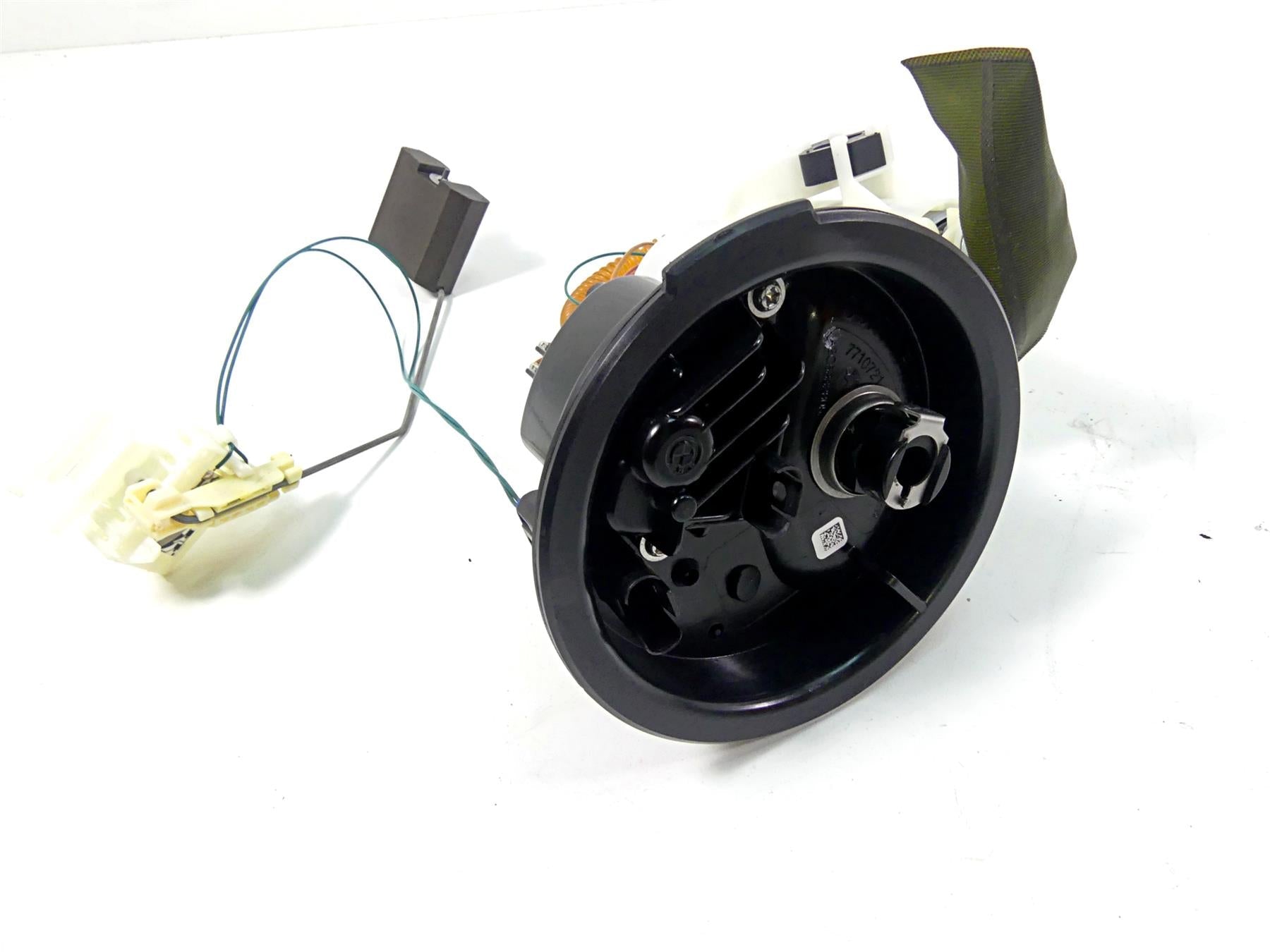 2013 BMW S1000RR K46 Fuel Gas Petrol Pump + Level Sender 16147718349 7710721 {{ shop.shopifyCountryName }} - Mototech271