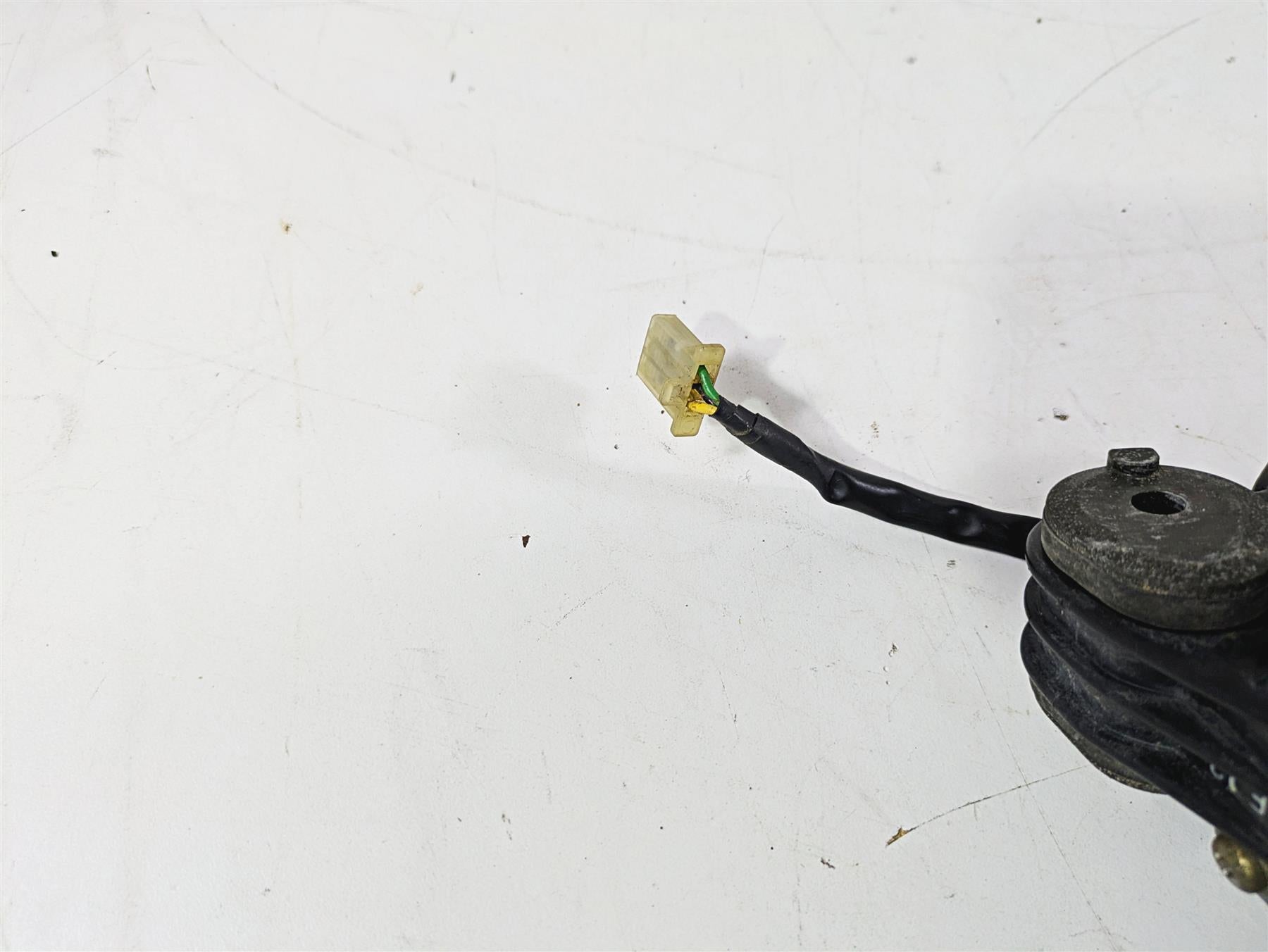 2001 Yamaha Banshee YFZ350 Headlight Lamp Lens -Read 2GU-84330-70-00 {{ shop.shopifyCountryName }} - Mototech271