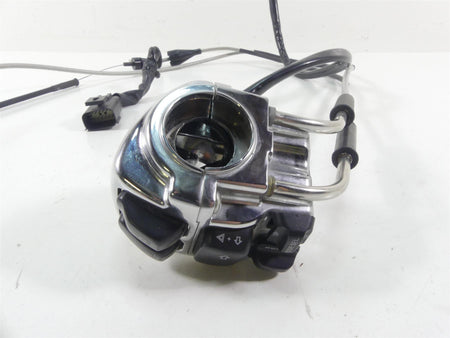 2007 Harley FLHTCU SE CVO Electra Glide Right Cruise Control Switch 71684-06 {{ shop.shopifyCountryName }} - Mototech271