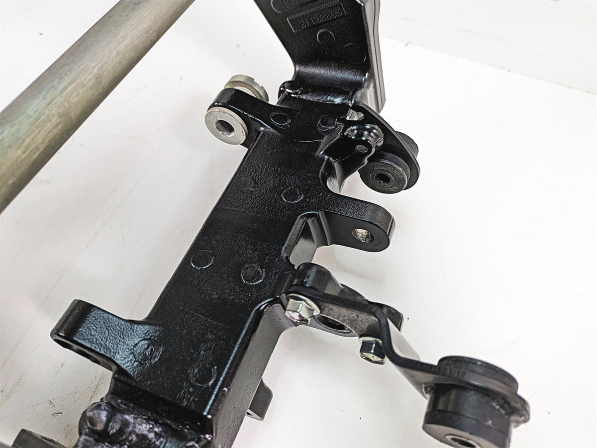 2022 Suzuki GSXR 750 Damaged Main Frame Chassis With Texas Salvage Title 41100-15J00-YAP {{ shop.shopifyCountryName }} - Mototech271