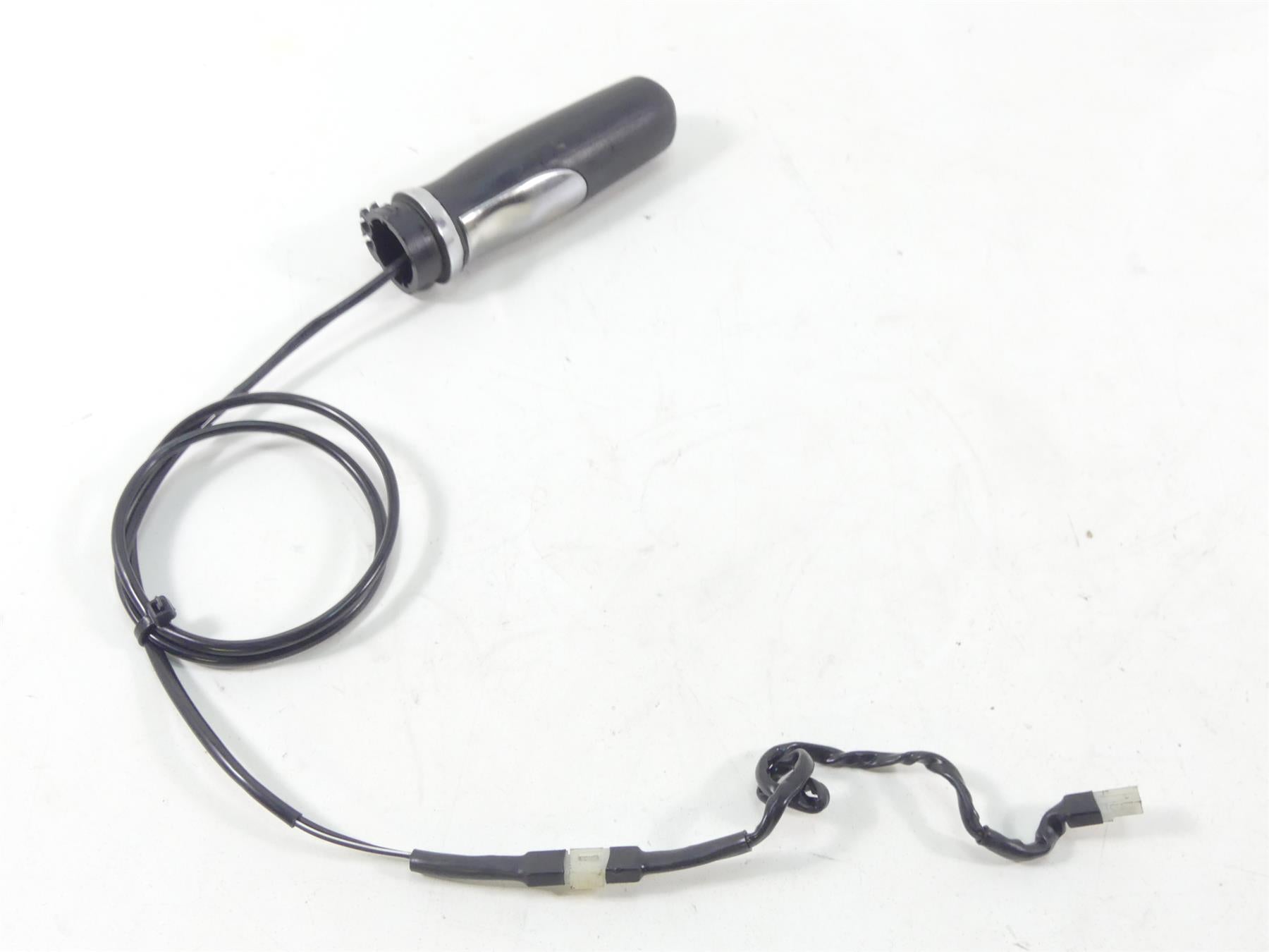 2004 Harley FLHTC SE CVO Electra Glide Right Hand Heated Throttle Grip 56201-04 {{ shop.shopifyCountryName }} - Mototech271