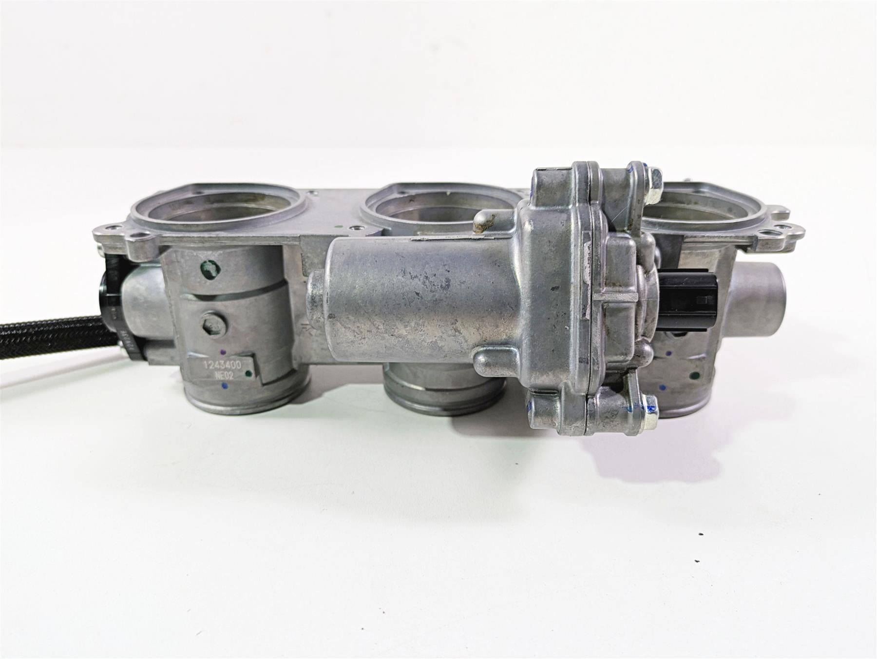 2024 Triumph Tiger 900 GT Keihin Throttle Body Fuel Injection Set T1243400 {{ shop.shopifyCountryName }} - Mototech271
