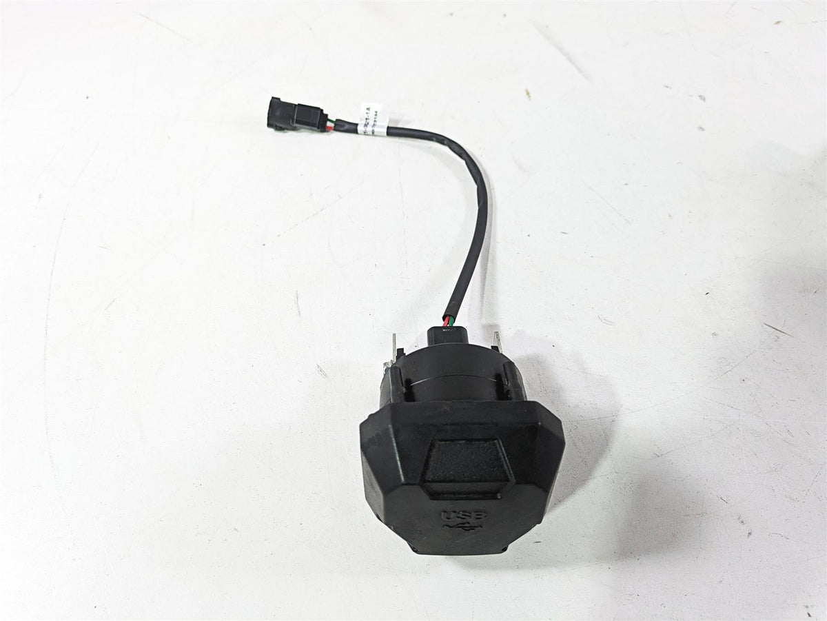 2023 Kawasaki KLR KL 650 Adventure Dash Usb Port & Housing 59221-0021 {{ shop.shopifyCountryName }} - Mototech271
