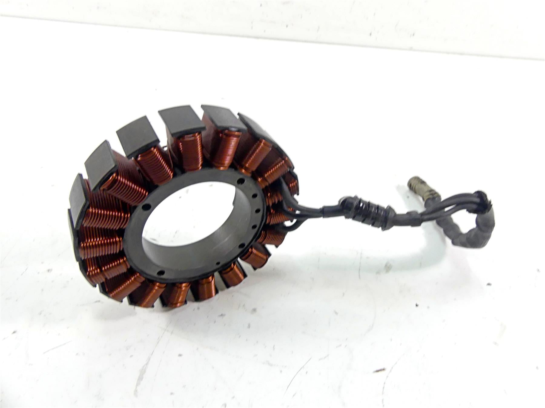 2011 Harley Touring FLTRX Road Glide Stator Alternator Generator 29987-06D {{ shop.shopifyCountryName }} - Mototech271
