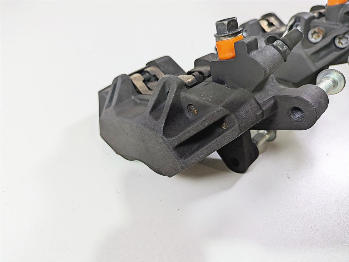 2009 Harley XR1200 Sportster Front Brake Caliper Set 42943-08 42944-08 {{ shop.shopifyCountryName }} - Mototech271