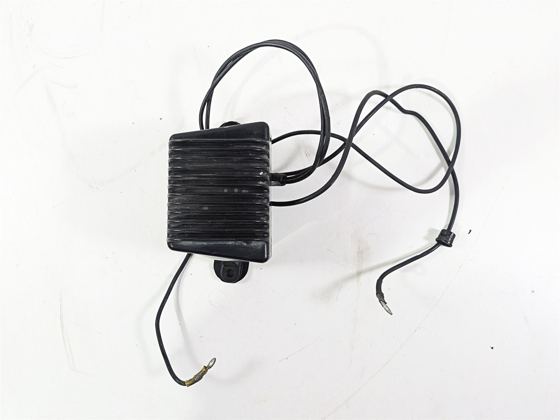 1996 Harley Touring FLHTCUI Electra Glide Rectifier Voltage Regulator 74505-95A {{ shop.shopifyCountryName }} - Mototech271