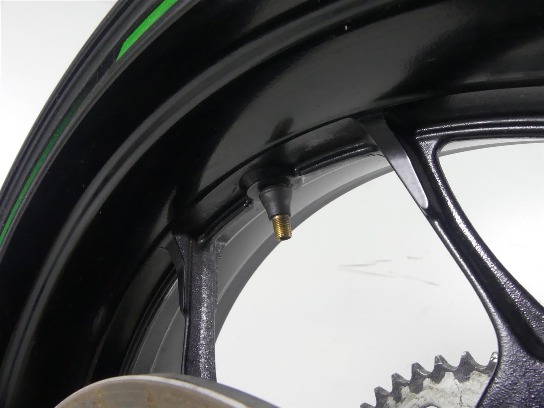 2019 Kawasaki ZX1400 ZX-14R Ninja Straight Rear Wheel Rim 17x6 41073-0574 {{ shop.shopifyCountryName }} - Mototech271