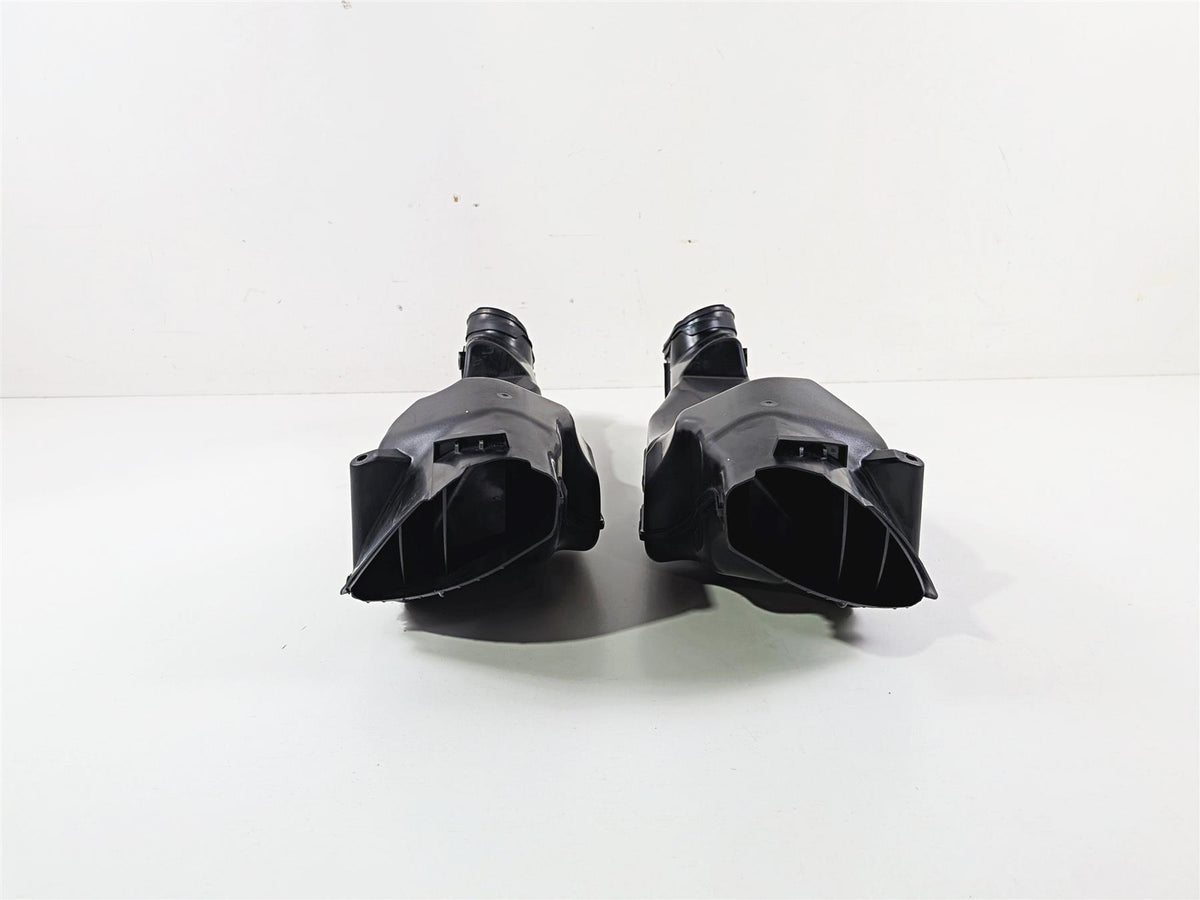 2024 Suzuki GSXR600 Air Intake Ram Scoop Duct Set 94420-14J00 94430-14J00 {{ shop.shopifyCountryName }} - Mototech271